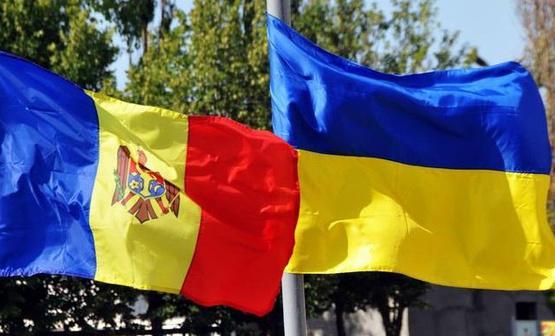 флаги Украины и Молдовы