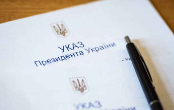Две школьницы из Одесской области вошли в число получателей президентской стипендии