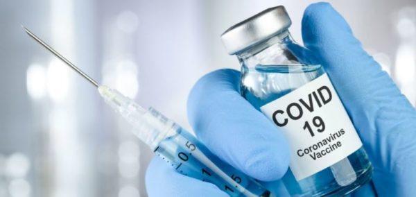 Кому лучше не стоит вакцинироваться от COVID-19