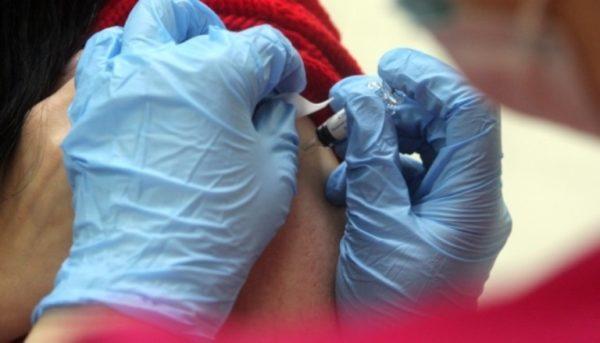 Украинцы с 1 марта смогут записаться на бесплатную вакцинацию от коронавируса