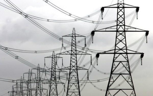 В Одесской области из-за ухудшения погоды рухнули электроопоры