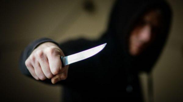В Белгород-Днестровском задержали мужчину, разгуливавшего по городу с ножом