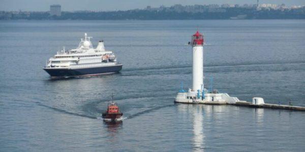 В Одесский порт зашел первый с начала пандемии круизный лайнер