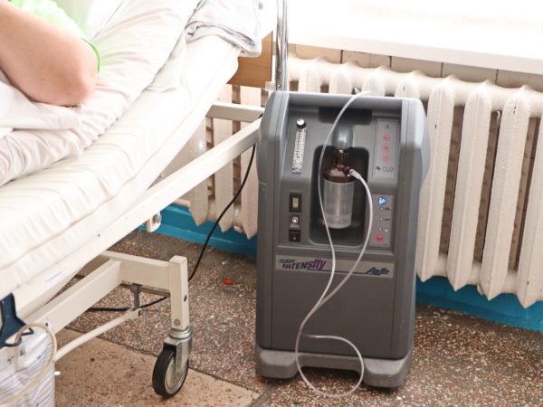 В Одессе у волонтеров закончились кислородные концентраторы для больных “Дельтой”