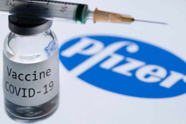 Минздрав продлил контракт с Pfizer: ежегодно будут поставлять 25 млн доз вакцины