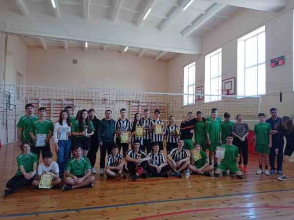 В Арцизской громаде состоялись юношеские соревнования по волейболу среди сборных школ