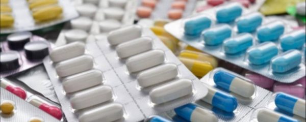 Украина получила более 450 тонн медикаментов на 10 миллионов долларов