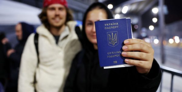 Украинцам изменили пpавила пересечения границы