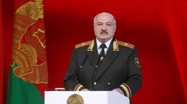“Лукашенко – флуд, загрязняющий информационное пространство” – в МИДе отреагировали на угрозы “батьки” напасть на Украину