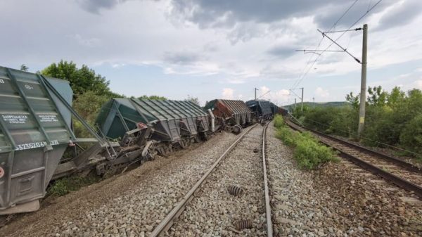 В Румынии сошли с рельсов вагоны “Укрзализныци”, перевозившие украинское зерно в порт