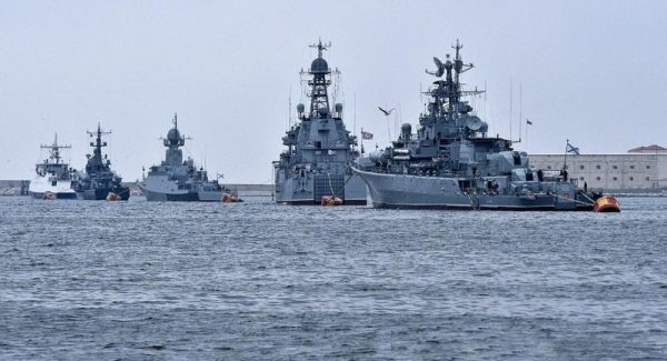 Вороже корабельне угруповання в Чорному морі нарощує свою присуність