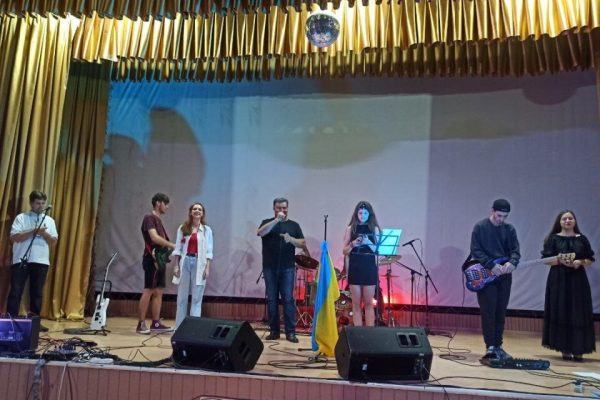 Музиканти з Саратської громади та Ізмаїла грають рок заради допомоги ЗСУ