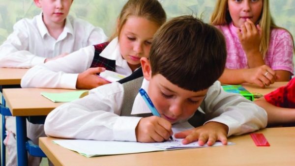 Стало известно, сколько школ Одесщины внедряют очный формат обучения