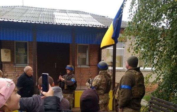 У двох селах Харківщини піднято прапор України