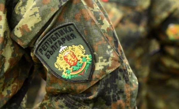 Болгарія направить українським військовим партію зимового обмундирування