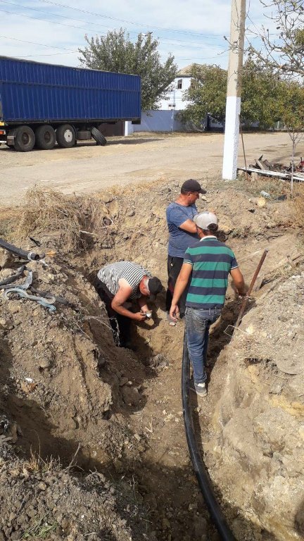 У с. Холмське Арцизької громади комунальники оперативно відремонтували аварійні ділянки водопроводу