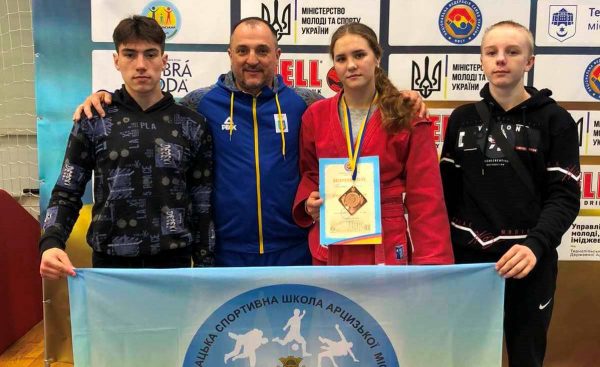 Троє вихованців Арцизької ДЮСШ узяли участь у чемпіонаті України з самбо (ФОTО)