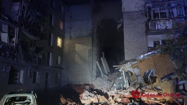 Удар по п’ятиповерхівці в Миколаєві: є загиблі та поранені