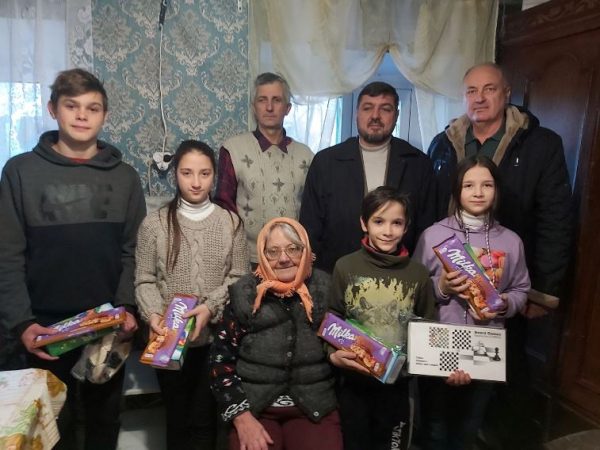 Дитячий будинок сімейного типу в с. Задунаївка Арцизької громади привітали з новорічними святами
