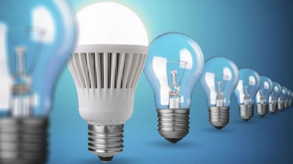 Українці зможуть безкоштовно обміняти старі лампи на енергозберігаючі з 1 січня, – Свириденко