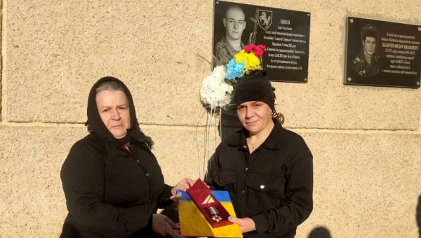 Матері полеглого воїна з Болградського району вручили орден “За мужність” III ступеня
