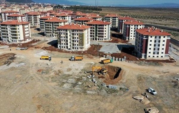 У Туреччині почали будувати нові будинки для постраждалих від землетрусів