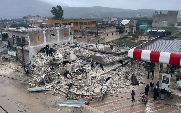 Десять днів були під завалами: у Туреччині після землетрусу дивом вижили двоє підлітків