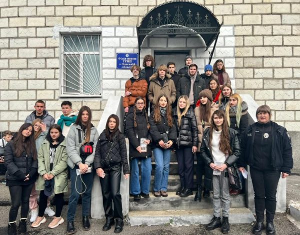 Поліцейські Одещини провели профорієнтаційні заходи з школярами Арцизької громади