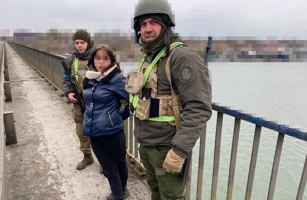 На Одещині гвардійці не дали дівчині вчинити самогубство