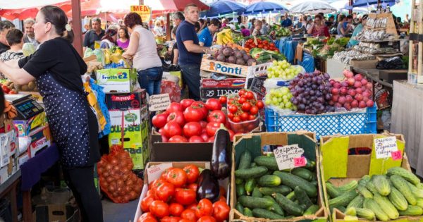 Овочі та фрукти в Україні подорожчають ще на 10-20%