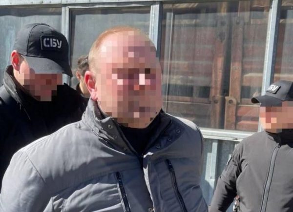 СБУ затримала інспектора Одеської митниці за систематичні хабарі