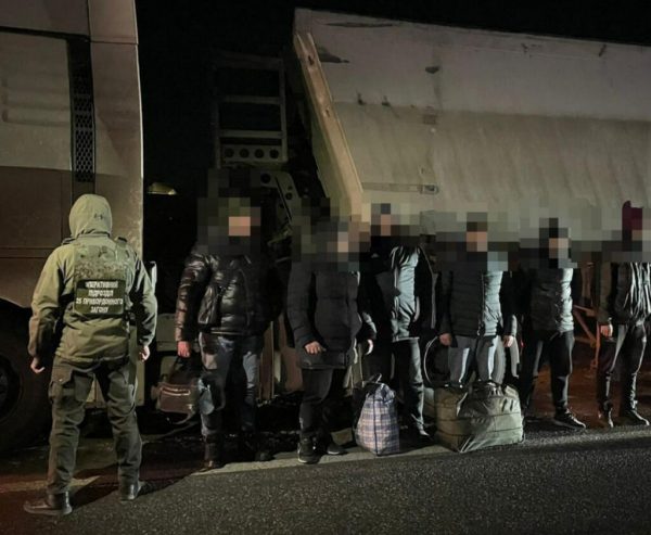 Шестеро чоловіків намагалися втекти з Одеської області у Молдову