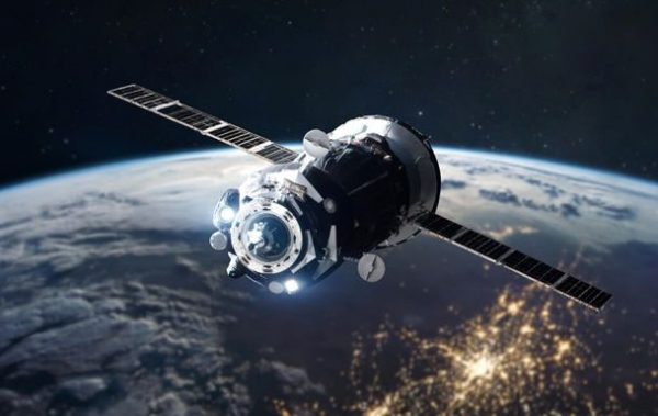 На Землю впав супутник NASA? Нові дані про яскравий спалах у Києві