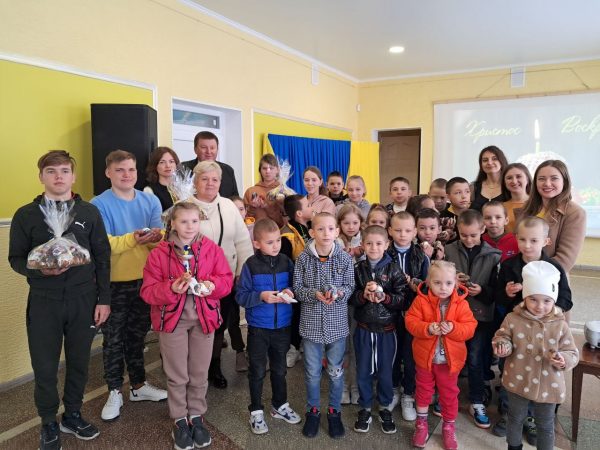 У Арцизькій громаді напередодні Великодня провели майстер-клас для дітей з ДБСТ