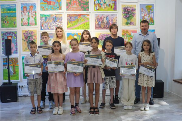 У Арцизькій громаді відзначили найкращих та найталановитіших учнів художньої школи