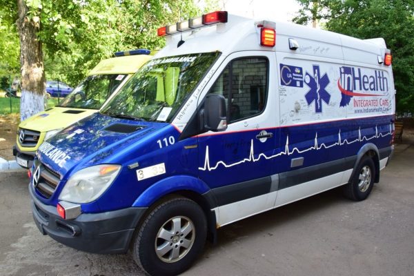Саратська лікарня отримала сучасну карету швидкої допомоги