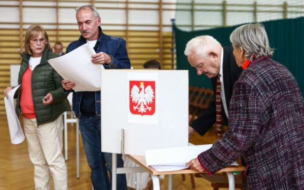 В Польщі остаточно підрахували голоси на парламентських виборах: результати