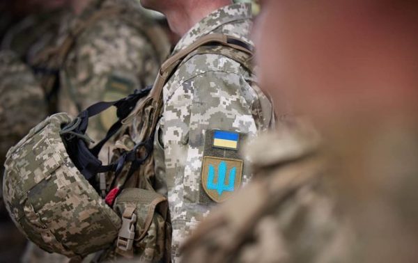 Воєнний стан та мобілізацію в Україні знову продовжили: на який термін