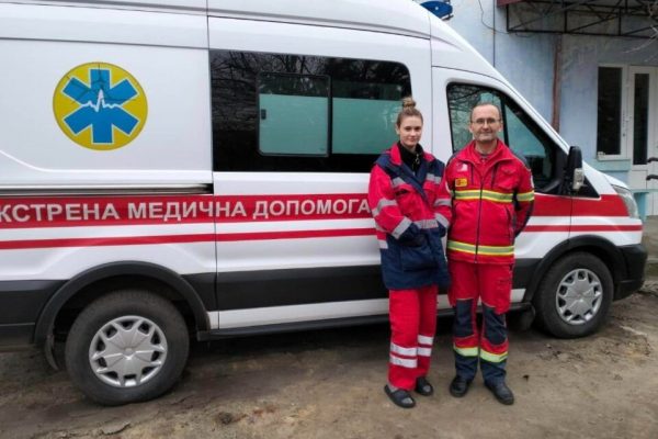 У Болградському районі в автомобілі швидкої допомоги народилася недоношена дівчинка: де зараз мама та дитина