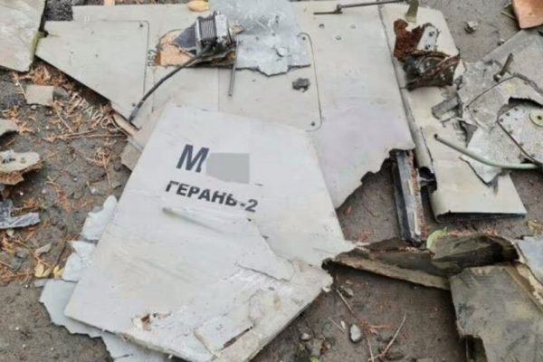 В Одесі падіння уламків дрона спричинило замикання в електромережі об’єкта критичної інфраструктури