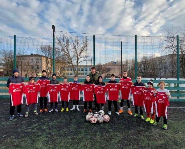 Футболісти Арцизької ДЮСШ отримали подарунок від німецького клубу “FC Bruchsal”