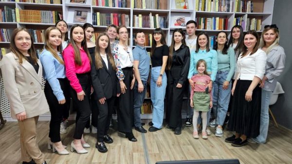 Молодь Арцизької громади взяла участь у першому навчальному тренінгу Школи Молодіжної ради