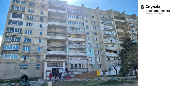 У Сергіївці триває відбудова зруйнованого росією будинку: на якому етапі роботи