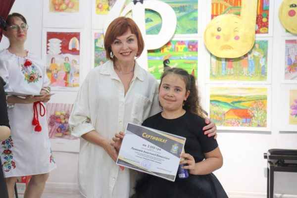 Учні КЗ “Арцизька школа мистецтв” отримали грошову премію від Арцизької міської ради