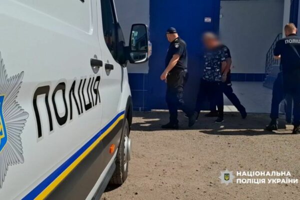 У Білгород-Дністровському районі чоловік вбив односельця, який мав протилежну думку щодо виховання дітей