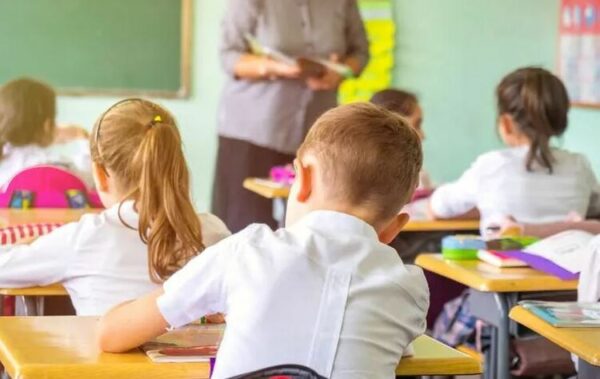 Українські школи запроваджують новий урок: що про нього відомо