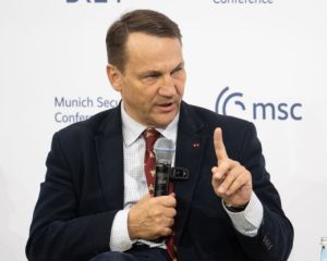 Польща вчитиметься боротися з російськими дронами у України – Сікорський Польща вчитиметься боротися з російськими дронами у України – Сікорський