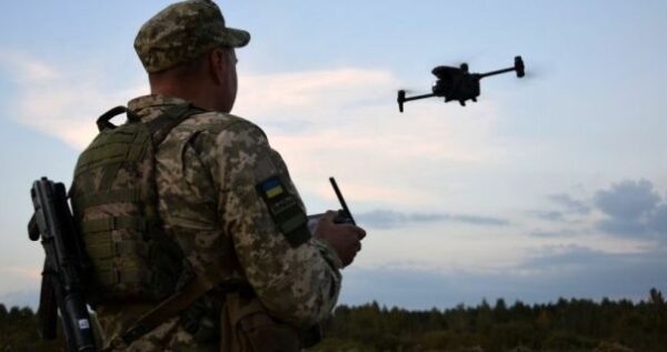 На Волині прикордонники за допомогою дрона знайшли жінку, яка заблукала у лісі(відео) На Волині прикордонники за допомогою дрона знайшли жінку, яка заблукала у лісі(відео)