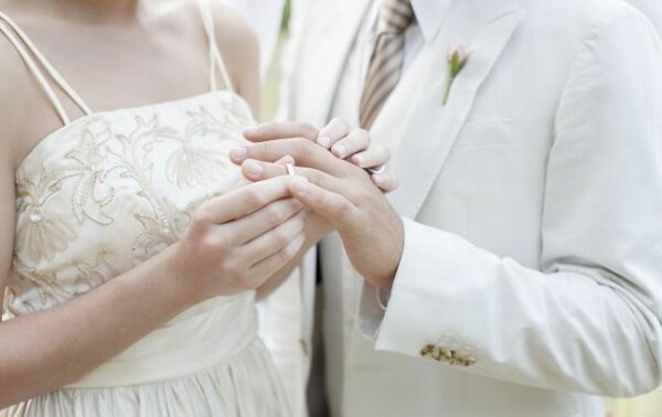 Шлюбу з 14 років в Україні не буде? Скандальний законопроект вирішили змінити